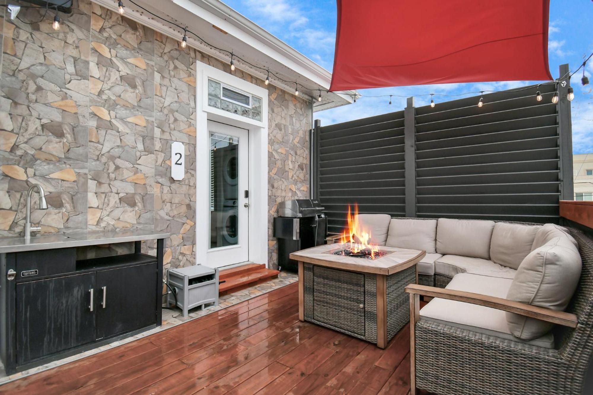 Nautical Loft With Outdoor Kitchen & Beach Access Leilighet Galveston Eksteriør bilde