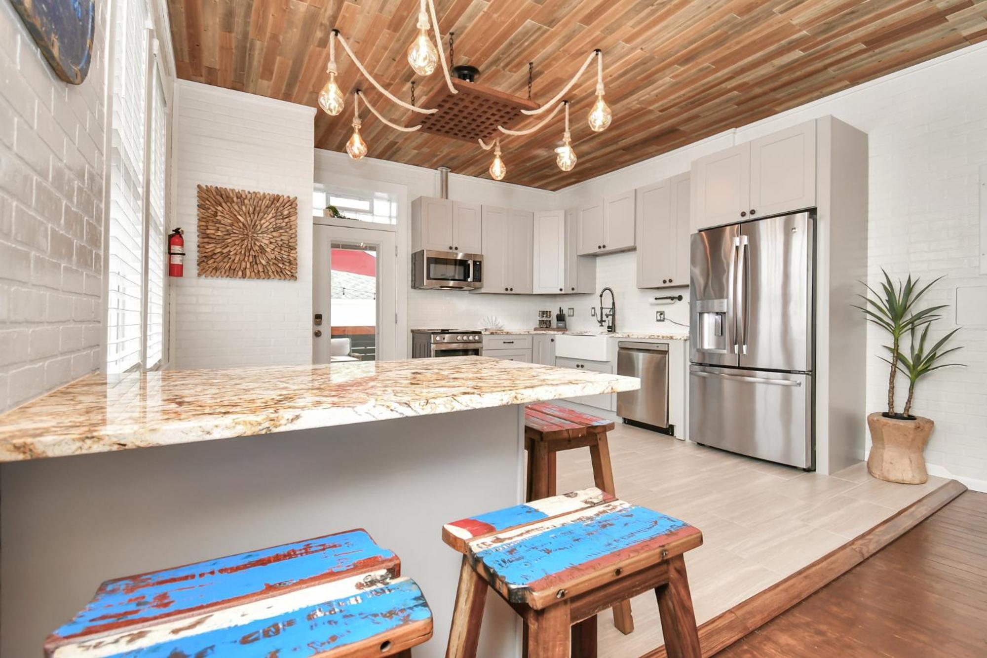 Nautical Loft With Outdoor Kitchen & Beach Access Leilighet Galveston Eksteriør bilde