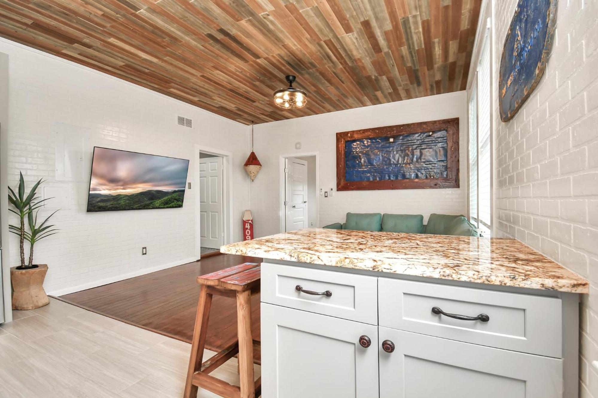 Nautical Loft With Outdoor Kitchen & Beach Access Leilighet Galveston Eksteriør bilde