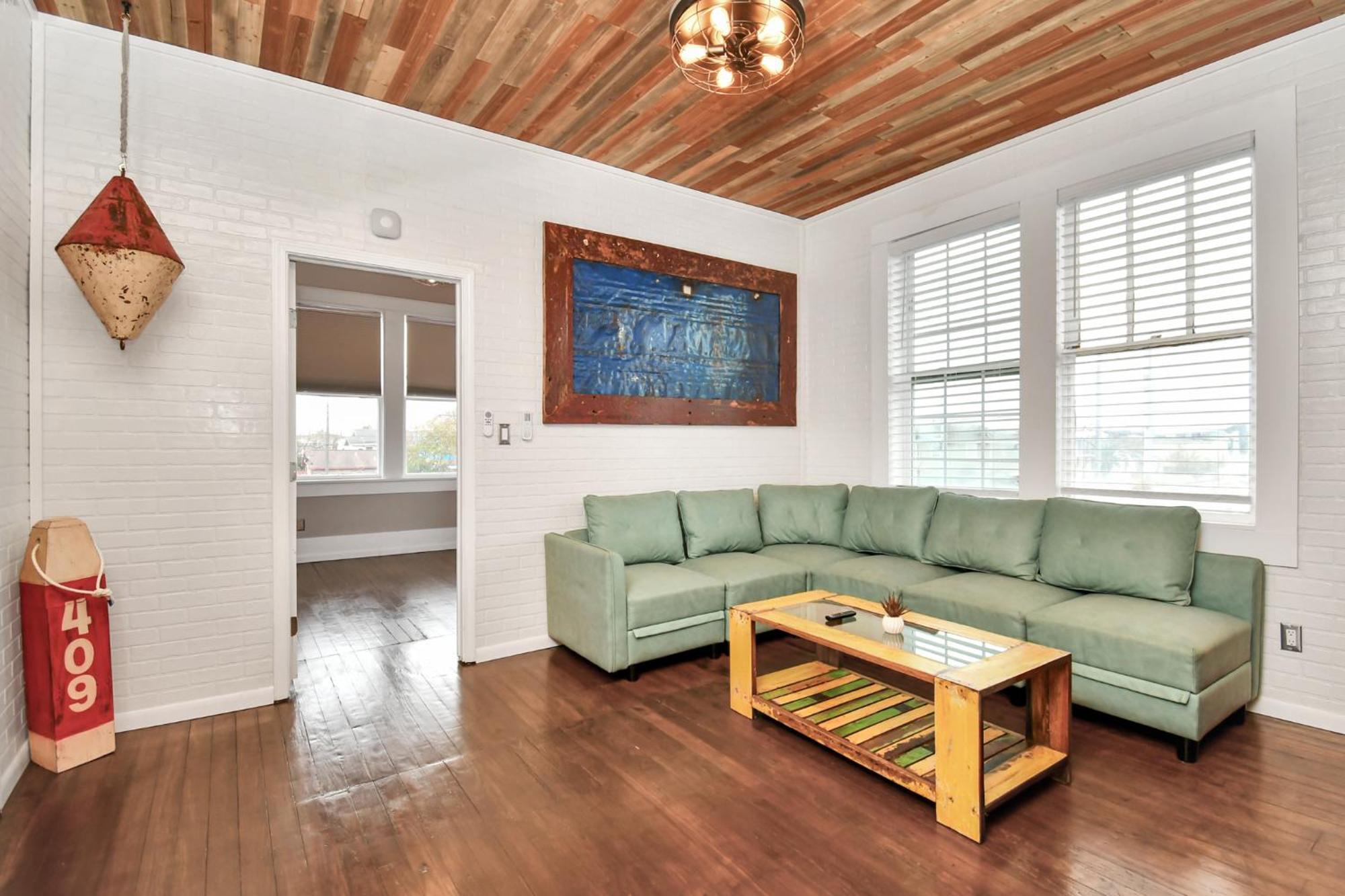 Nautical Loft With Outdoor Kitchen & Beach Access Leilighet Galveston Eksteriør bilde